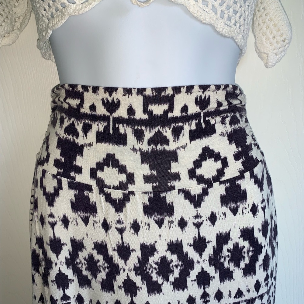 Bobeau Bodycon Midi skirt size Small